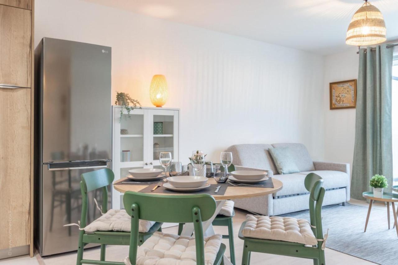 Le Panorama By Plaza Apartment Chalifert Ngoại thất bức ảnh