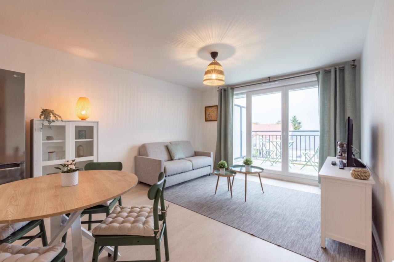 Le Panorama By Plaza Apartment Chalifert Ngoại thất bức ảnh